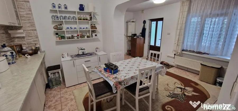 Casă cu 3 camere cu Teren 154 Mp în Central
