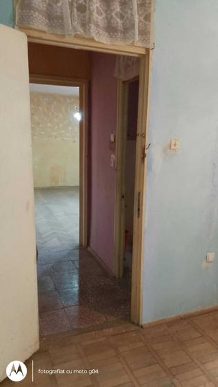 Apartament cu 2 camere semidecomandat în Utvin