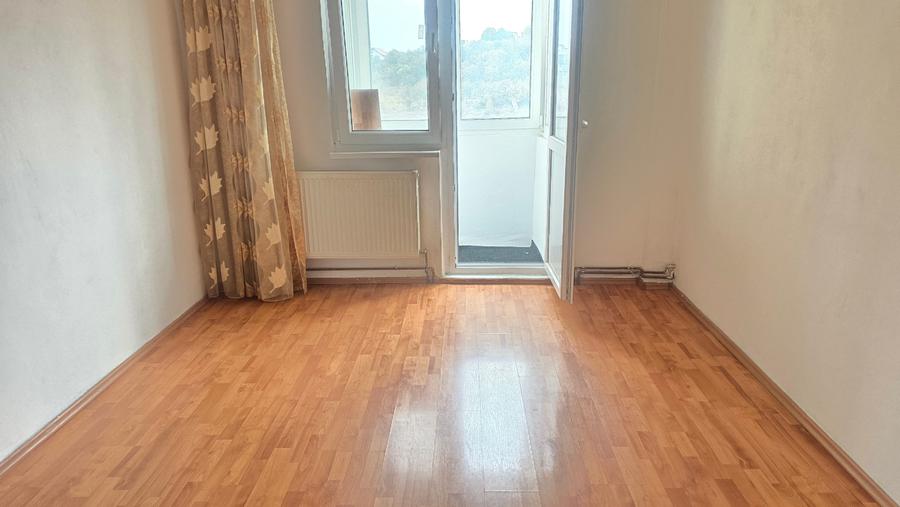 Apartament cu 2 camere decomandat în Bejan