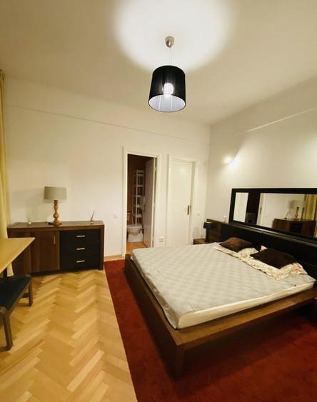 Apartament cu 2 camere semidecomandat, mobilat în Calea Victoriei