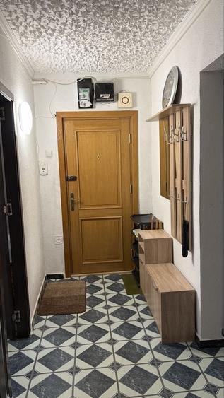 Apartament cu 3 camere decomandat în Găvana