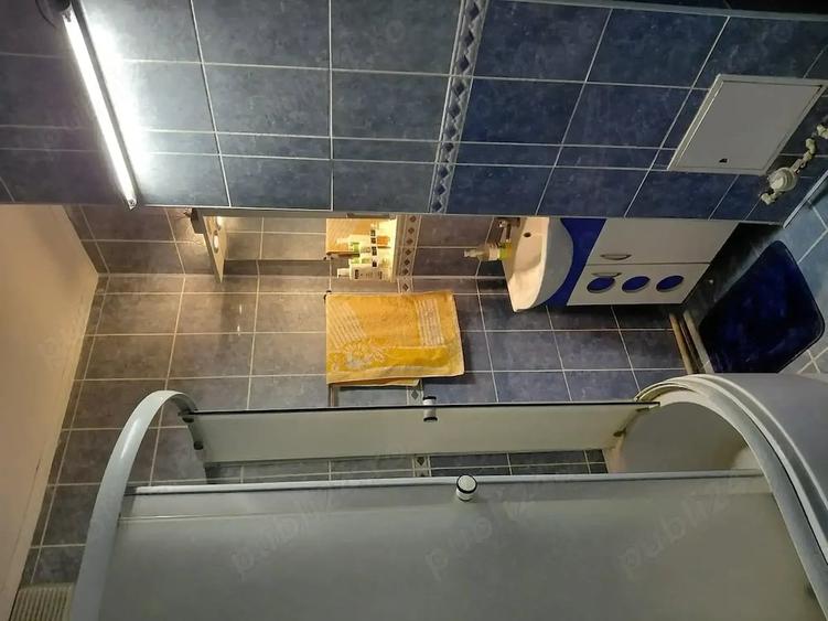 Apartament cu 3 camere decomandat în Polivalentă