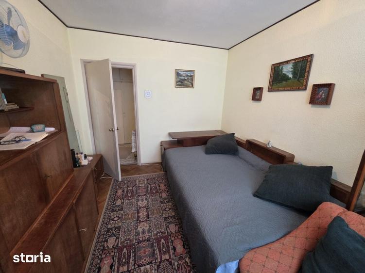 Apartament cu 2 camere semidecomandat în Basarabia