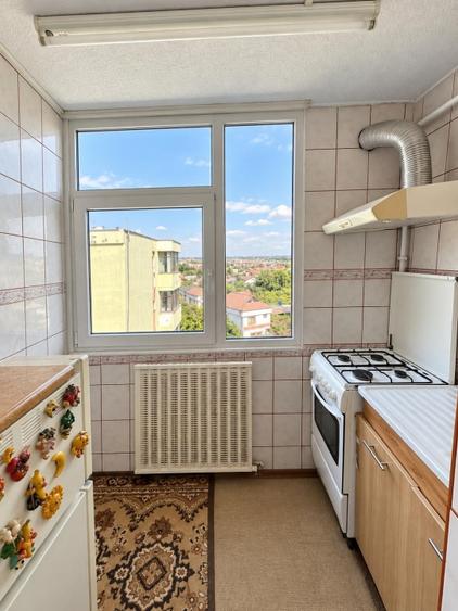 Apartament cu 2 camere decomandat, mobilat în Rovine