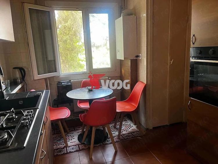 Apartament cu 3 camere semidecomandat în Olimpia-Stadion