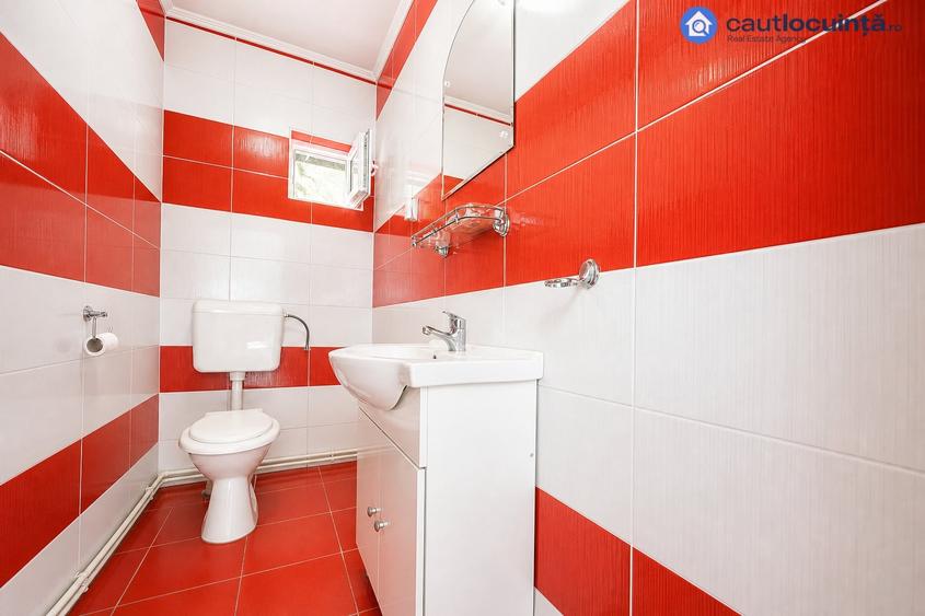 Casă individuală cu 6 camere cu Canalizare în Doamna Ghica