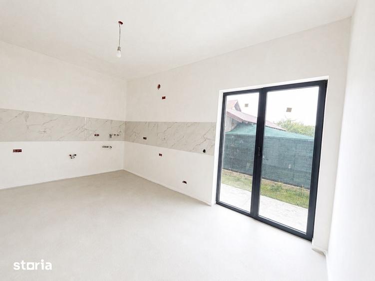 Casă cu 4 camere cu Teren 110 Mp în Holboca