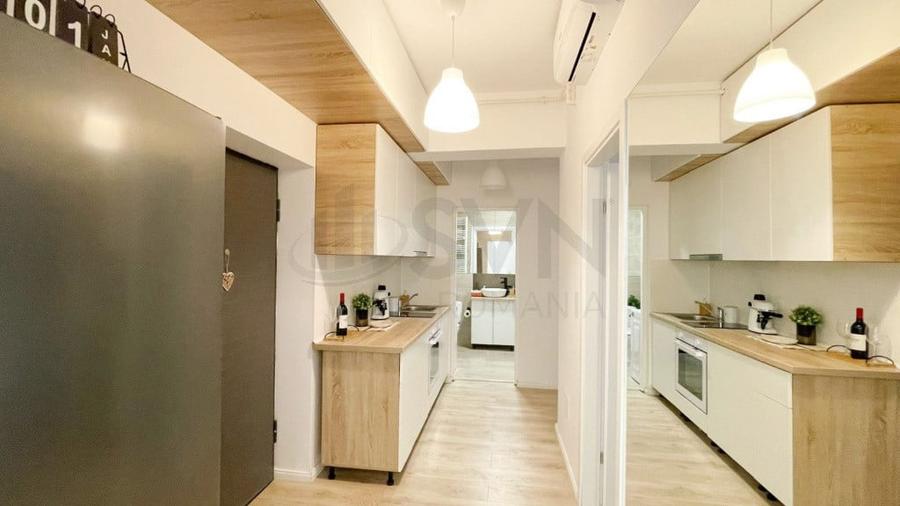 Apartament cu 3 camere semidecomandat în Regie