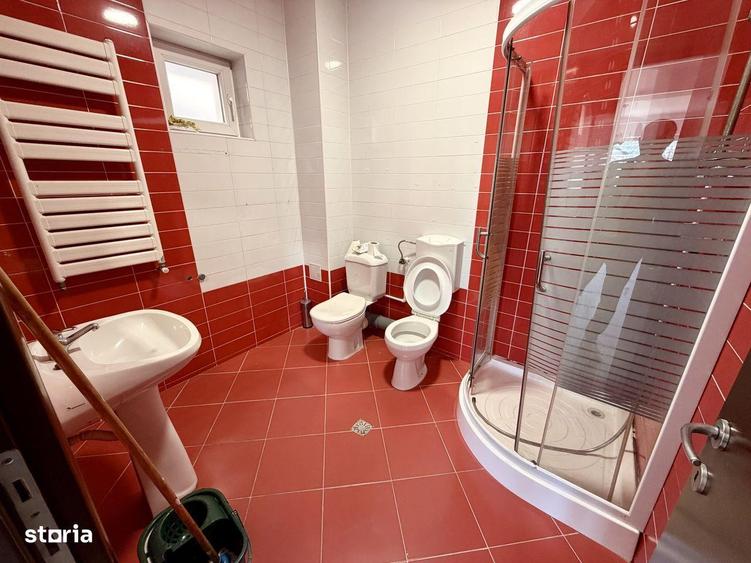 Casă cu 4 camere cu Canalizare în Central