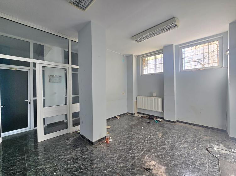 Spațiu comercial, de 70 mp, în Buzaului