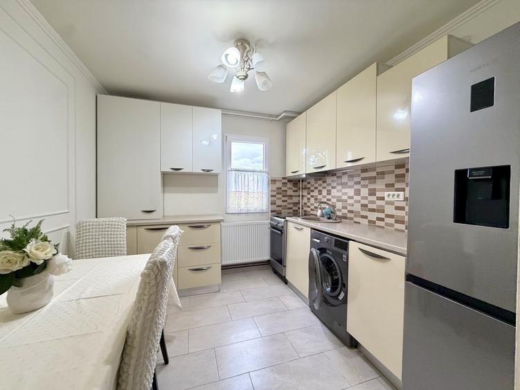 Apartament cu 2 camere semidecomandat, mobilat în Take Ionescu
