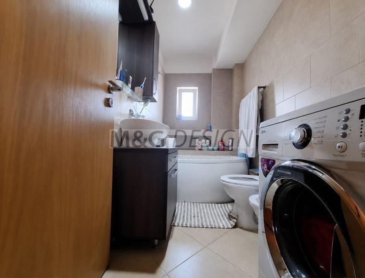Apartament cu 3 camere semidecomandat în Giroc