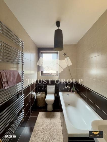 Apartament cu 3 camere semidecomandat în Aviatorilor