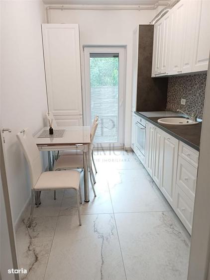 Apartament cu 3 camere decomandat în Chișoda