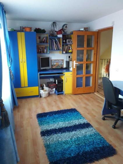 Casă cu 4 camere cu Teren 500 Mp în Bucium