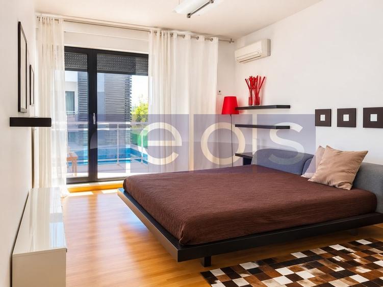 Apartament cu 4 camere decomandat, mobilat în Străulești
