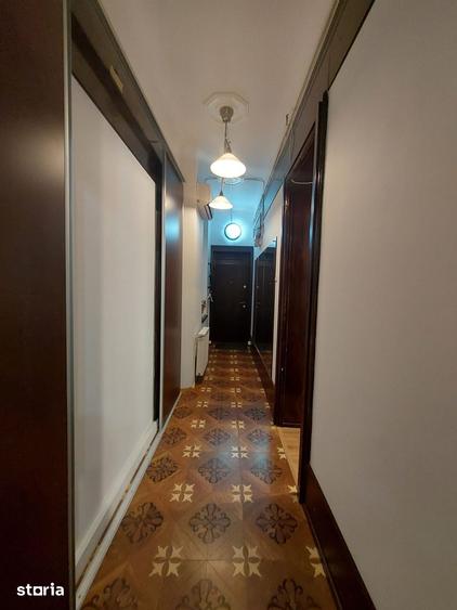 Apartament cu 4 camere, mobilat în Dacia