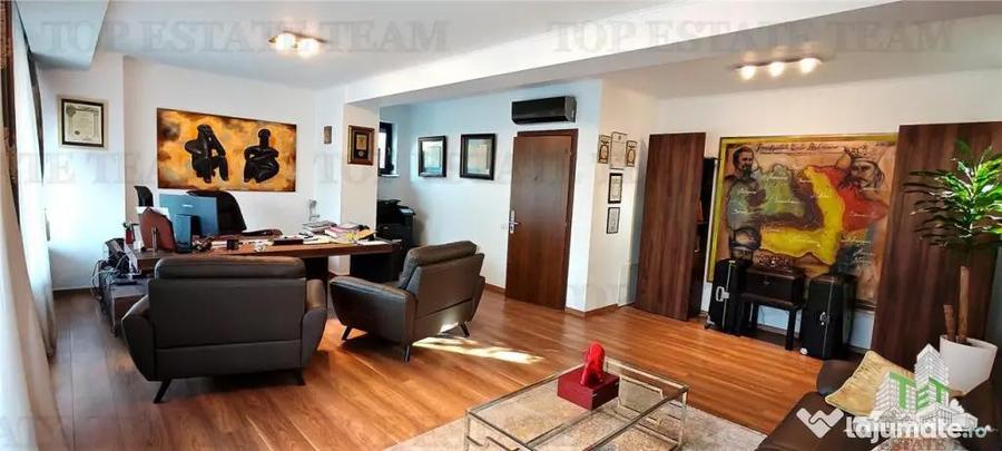 Casă cu 18 camere cu Teren 550 Mp în Domenii