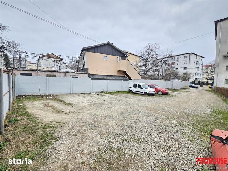 Teren de 365 mp, în Milcov