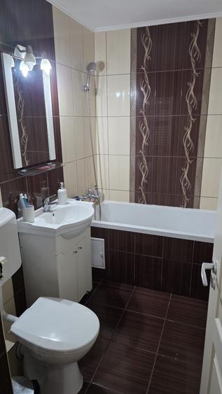 Apartament cu 2 camere decomandat în Exterior Vest