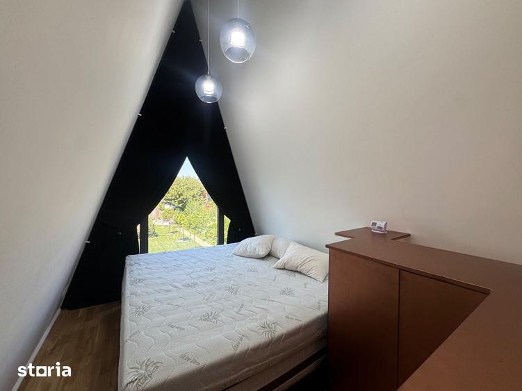 Casă cu 8 camere cu Teren 1425 Mp în Grădiștea