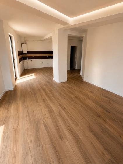 Apartament cu 3 camere decomandat în Parc Zăvoi
