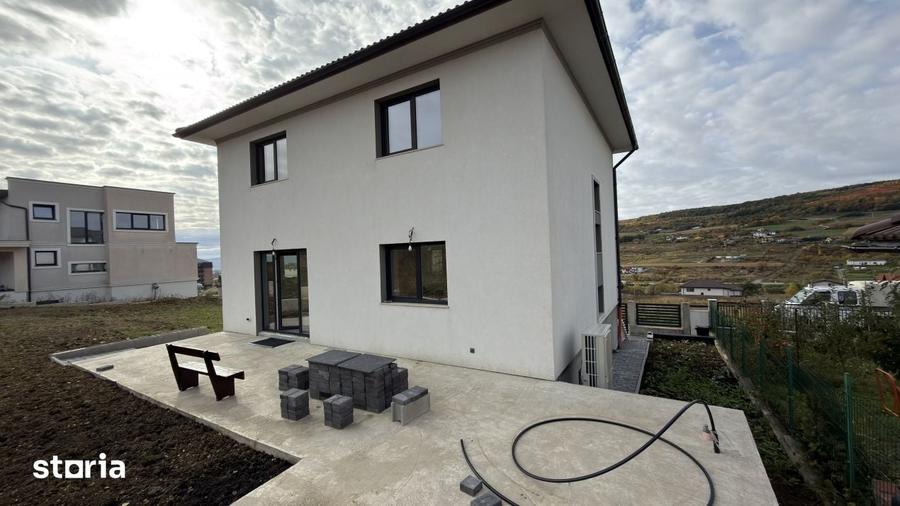 Casă cu 4 camere cu Teren 600 Mp în Chinteni