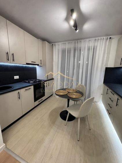Apartament cu 2 camere semidecomandat, mobilat în Theodor Pallady