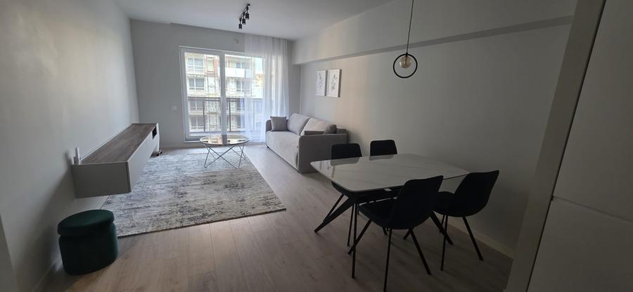 Apartament cu 2 camere decomandat în Drumul Taberei