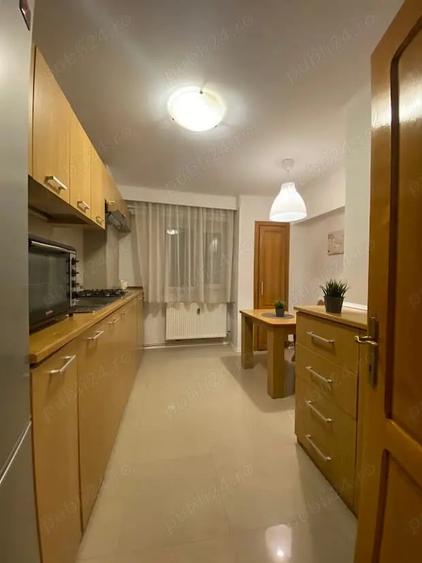Apartament cu 3 camere decomandat în Ultracentral