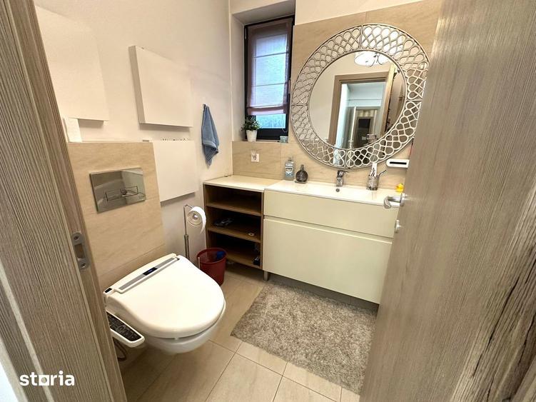 Apartament cu 3 camere, mobilat în Băneasa