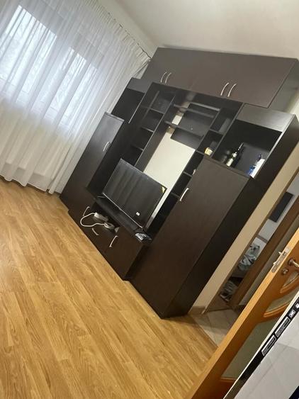 Apartament cu 2 camere semidecomandat, mobilat în Gorjului