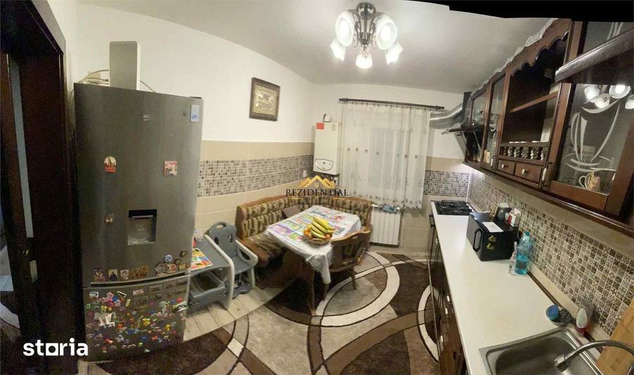 Apartament cu 3 camere, mobilat în Central