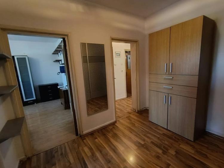 Apartament cu 3 camere decomandat, mobilat în Săsar
