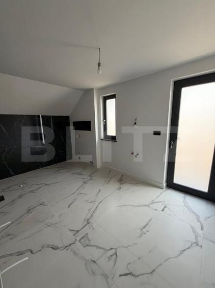 Casă individuală cu 5 camere cu Garaj în Nord