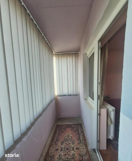 Apartament cu 3 camere decomandat în Podgoria