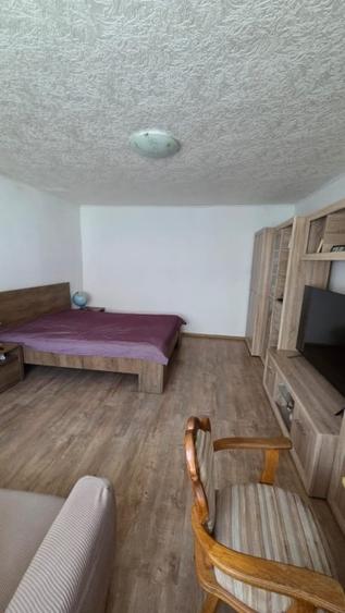 Casă individuală cu 3 camere cu Canalizare în Soarelui