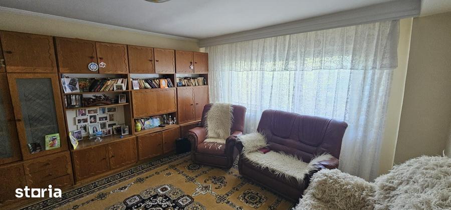 Apartament cu 2 camere semidecomandat în Inel II