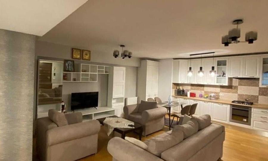 Apartament cu 2 camere semidecomandat în Aviației