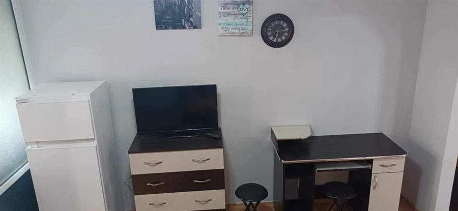 Garsonieră decomandată în Baza 3