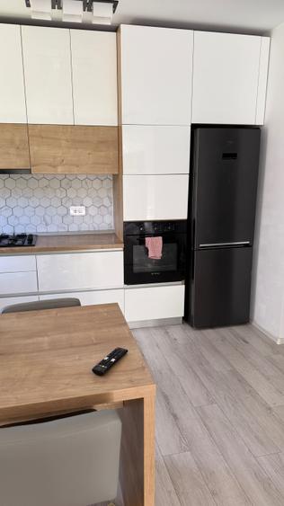 Apartament cu 3 camere decomandat în Exterior Vest