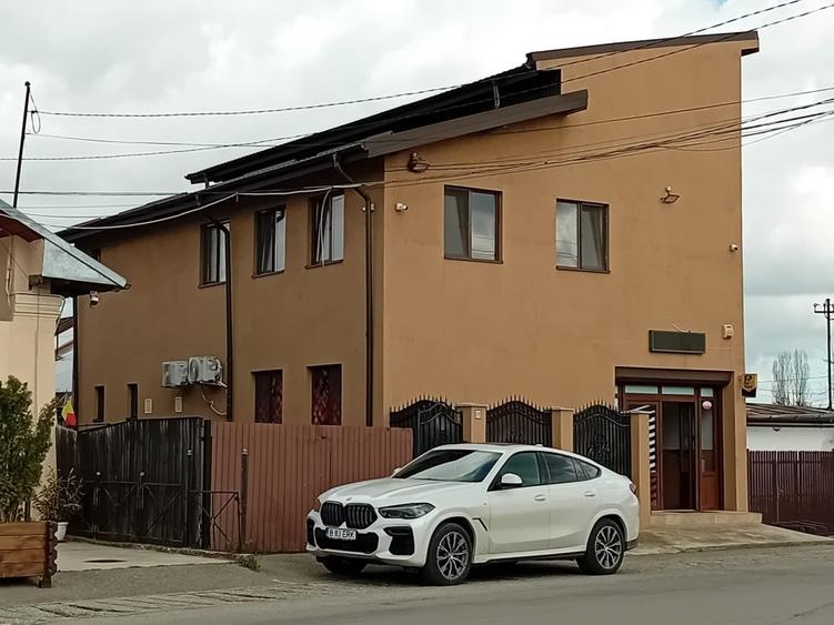 Spațiu comercial, de 300 mp, în Exterior Sud