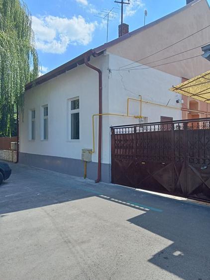 Casă cu 2 camere în Horea