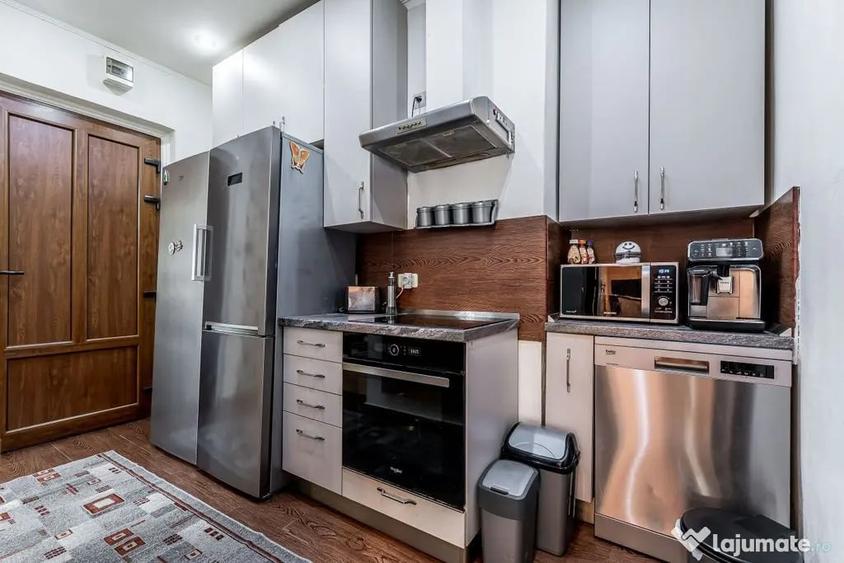 Apartament cu 2 camere semidecomandat în Central