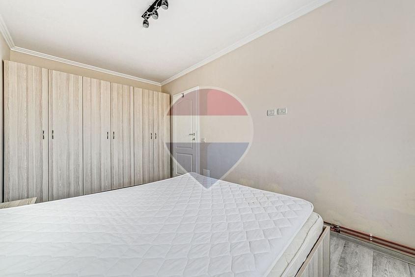 Apartament cu 2 camere semidecomandat, mobilat în Ultracentral