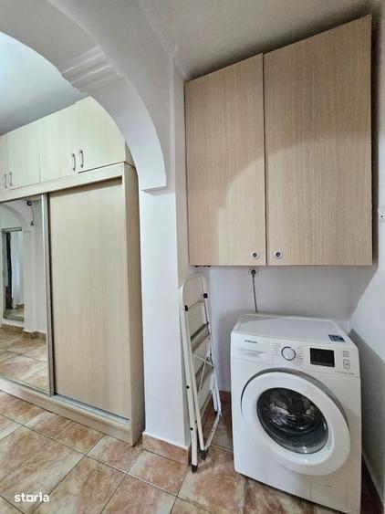 Apartament cu 3 camere decomandat în Găvana