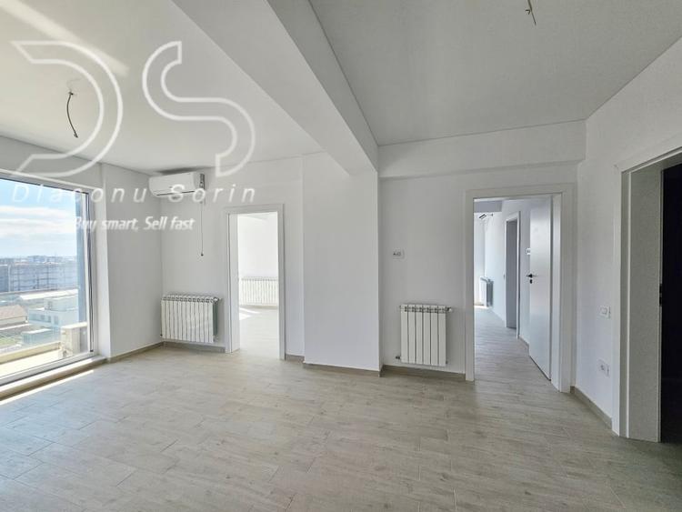 Apartament cu 3 camere semidecomandat în Mamaia-Sat