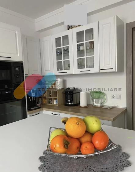 Duplex cu 4 camere cu Canalizare în Dâmbul Rotund