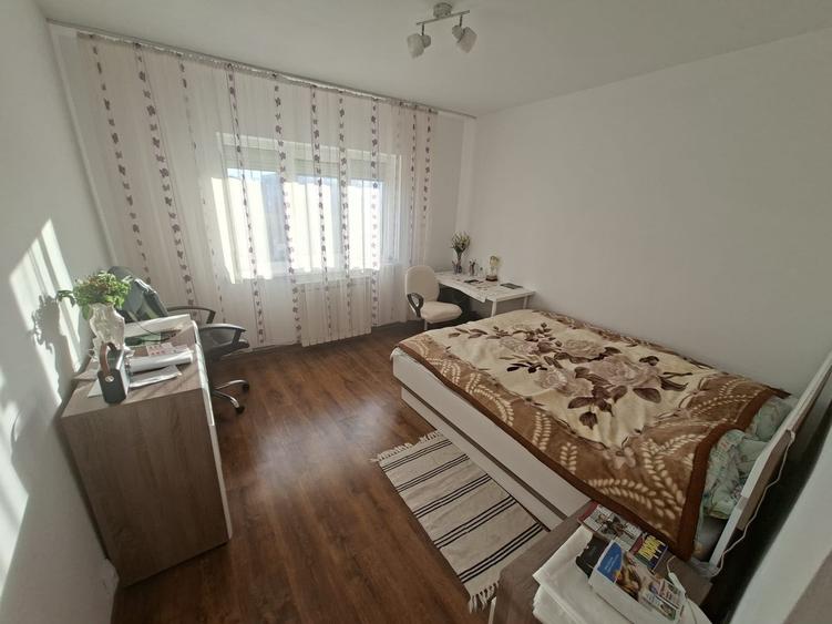 Apartament cu 2 camere decomandat în Cug