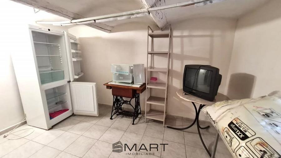 Apartament cu 3 camere decomandat în Sub Arini